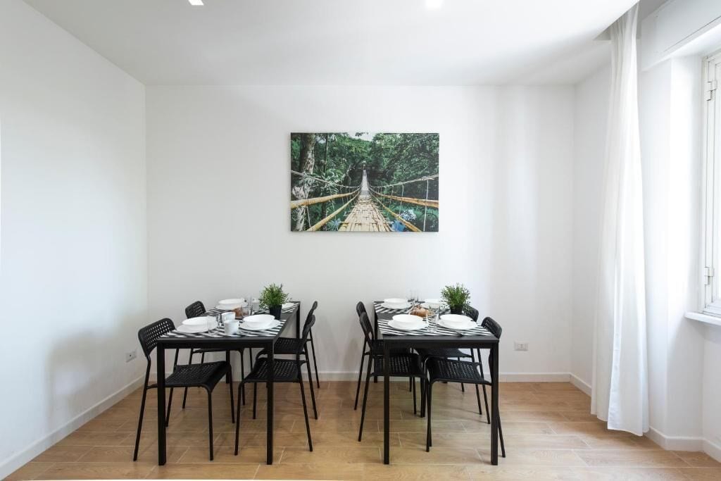 Familienzimmer, Balkon, Stadtblick | Speisen
