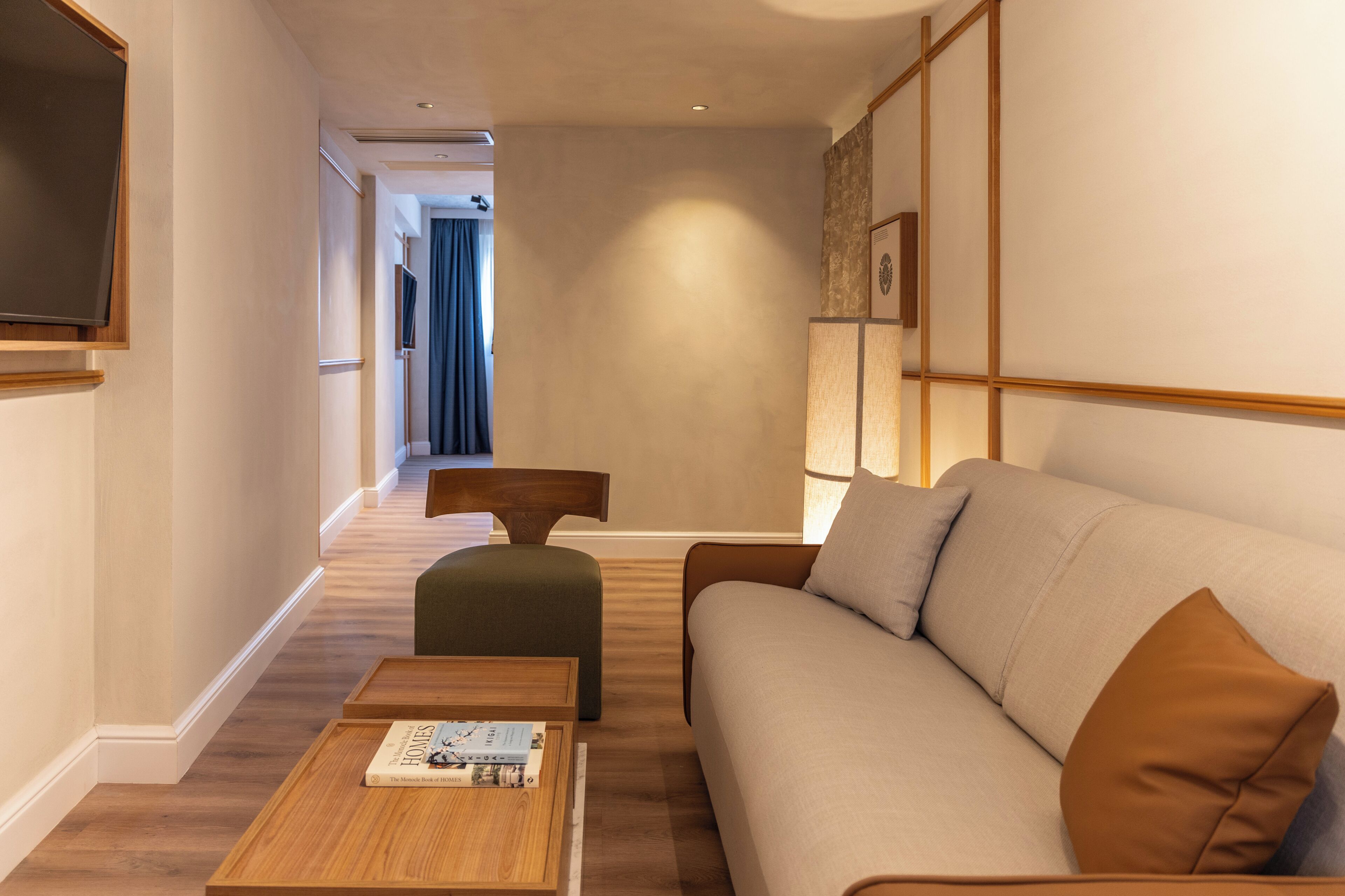 Executive Darya-J Suite