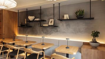 Bao gồm bữa sáng buffet hàng ngày