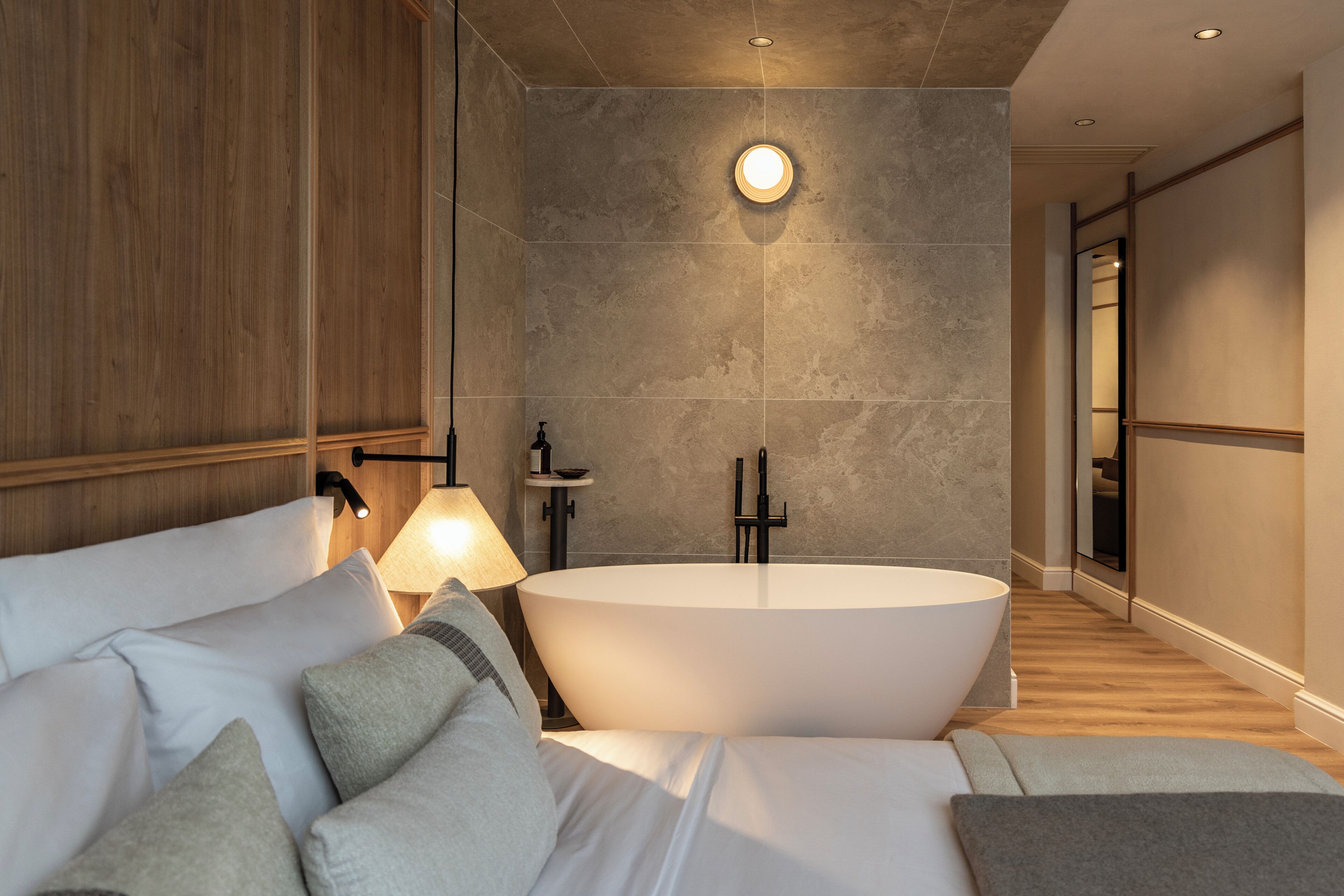 Executive Darya-J Suite | Wi-Fi ฟรี, ผ้าปูที่นอน