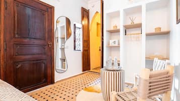 Coffres-forts dans les chambres, Wi-Fi gratuit