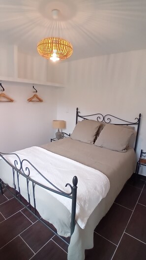 Room - Vrbo Property (Poggio-Marinaccio)