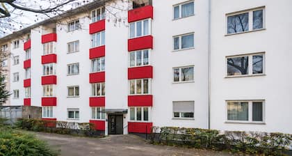 Top location | 5 min train | near Wasen & City