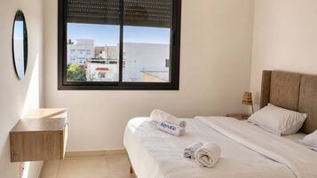 Apartment, 1 Bedroom, Accessible, Smoking | 2 bedrooms