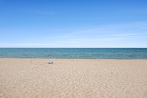 Beach - Lake Michigan nature at its best (Coloma)