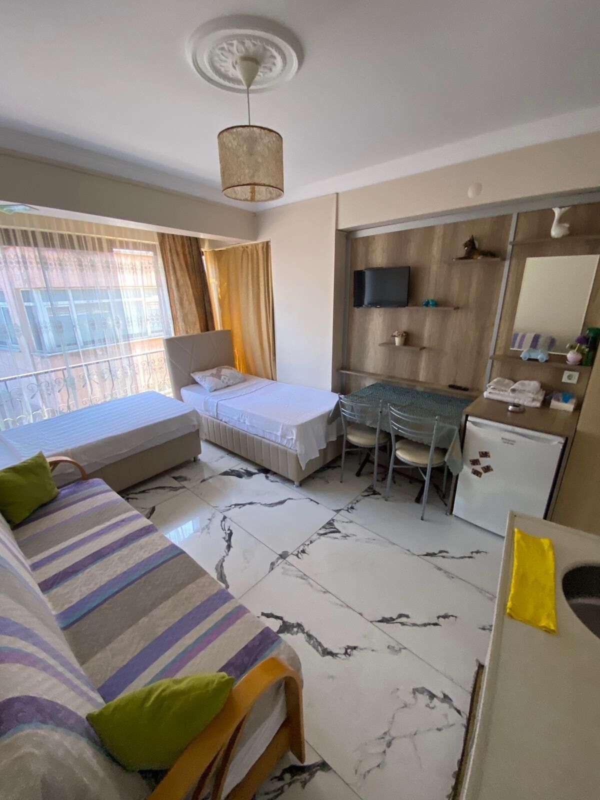 Departamento familiar, 1 habitación, balcón, vista al puerto | Wifi gratis 