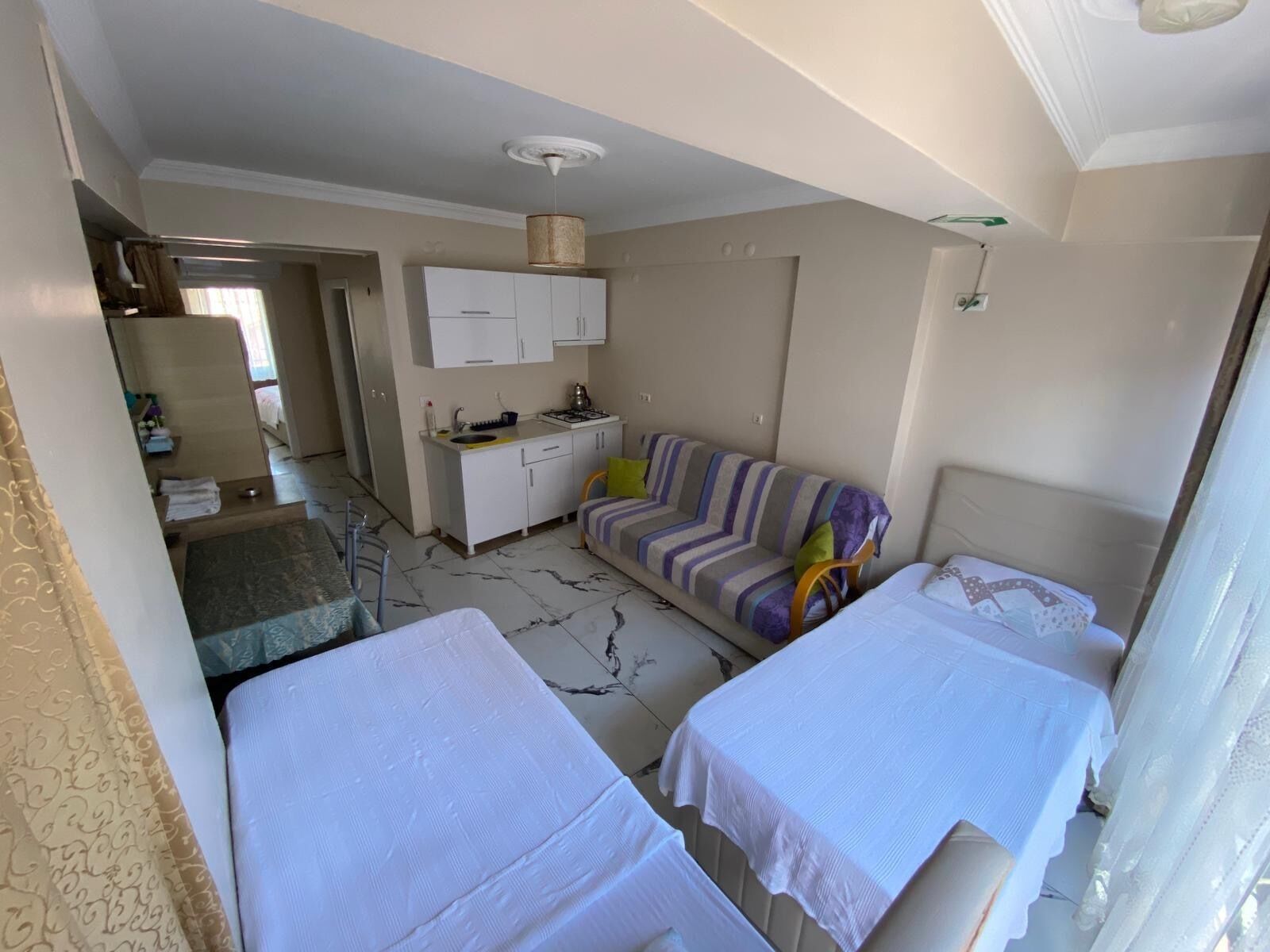 Family Apartment, 1 Bedroom, Balcony, Harbor View | Living area