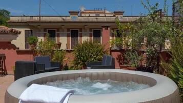 Appartamento Deluxe, balcone | Terrazza/patio