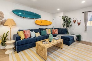 Smart TV, tenis de mesa y libros