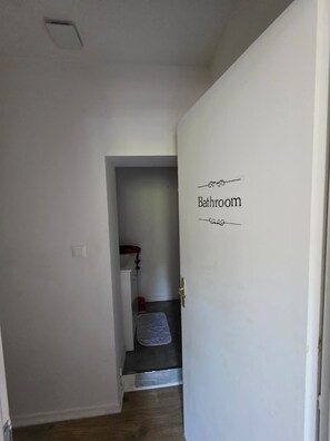Interior - Cosy, well-equipped apartment, located on the banks of the Vienne, free parking. (Limoges)