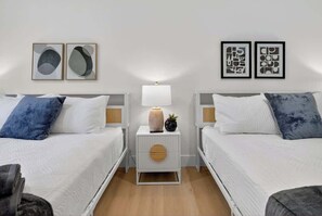 Iron/ironing board, travel cot, WiFi, bed sheets - 7BR Newly Remodeled Home w/ Arcades, Sleeps 20 (North Las Vegas)