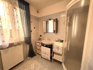 Hair dryer, towels, soap, toilet paper - Quiet apartment 10 minutes from Andalo (Spormaggiore)