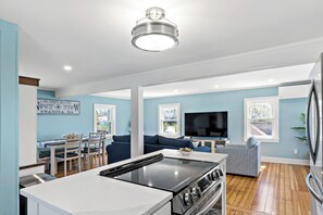 Interior - Waterfront Cottage (Swansea)