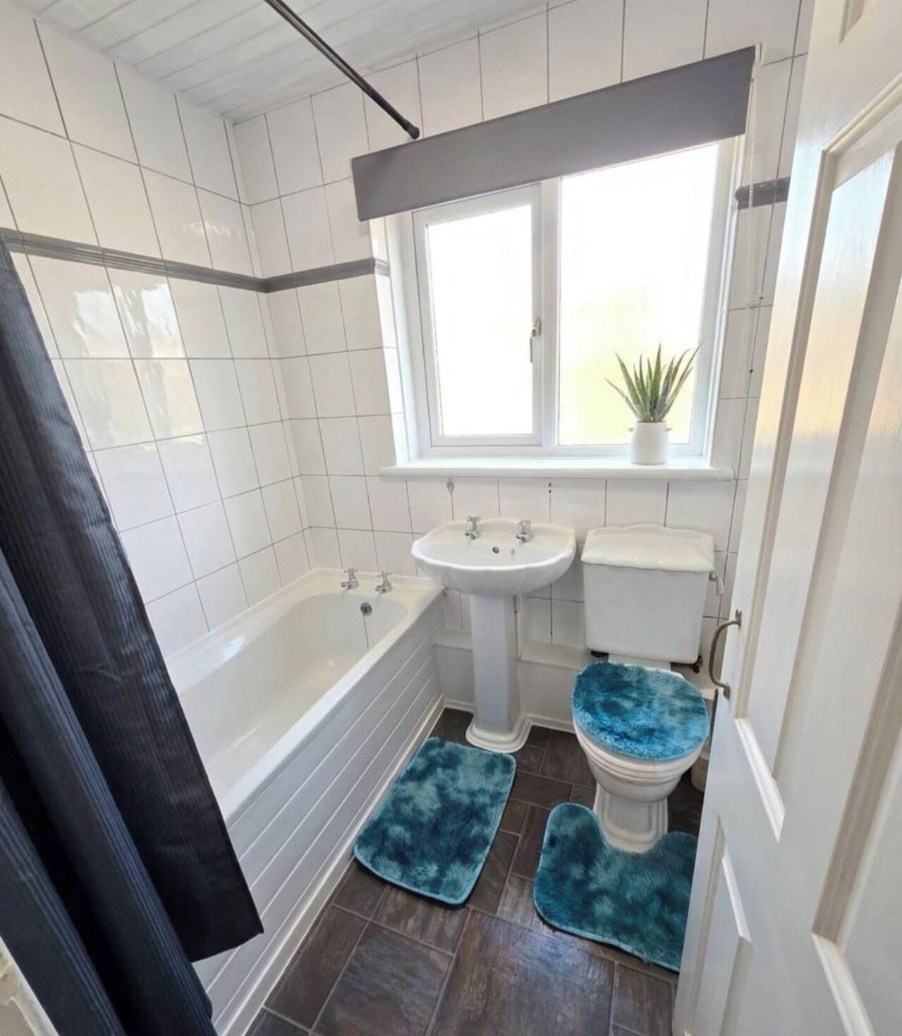 Towels, toilet paper