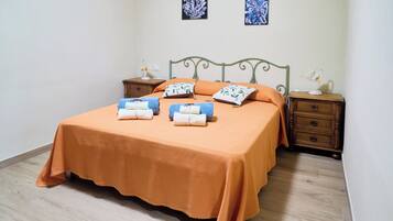 2 Schlafzimmer, Bügeleisen/Bügelbrett, WLAN, Bettwäsche