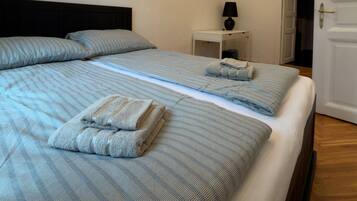 Iron/ironing board, free WiFi, bed sheets, wheelchair access