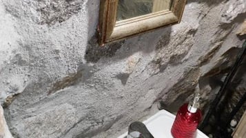 Studio, 1 chambre, accessible aux personnes à mobilité réduite, fumeur | Salle de bain