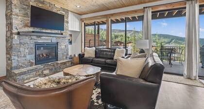 Schweitzer Mountain High End Ski Retreat for FUN!!! 4 BR / 3.5 BA / 5 BED CHALET
