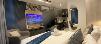 loxwood studio by unique Haven Apartment