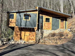 Exterior - Secluded Waterfall Cabin (Otto)