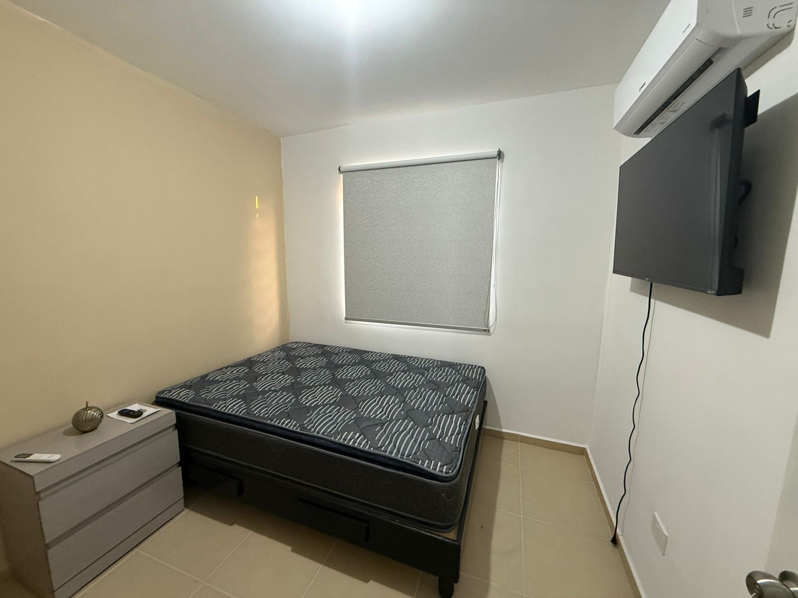 2 slaapkamers, een strijkplank/strijkijzer, wifi, beddengoed