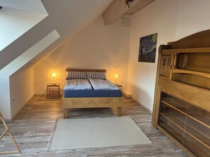 WiFi, bed sheets - Haus zur Egge - Holiday apartment in Altenbeken (Altenbeken)