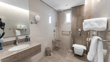 Comfort Double Room, City View | Bathroom