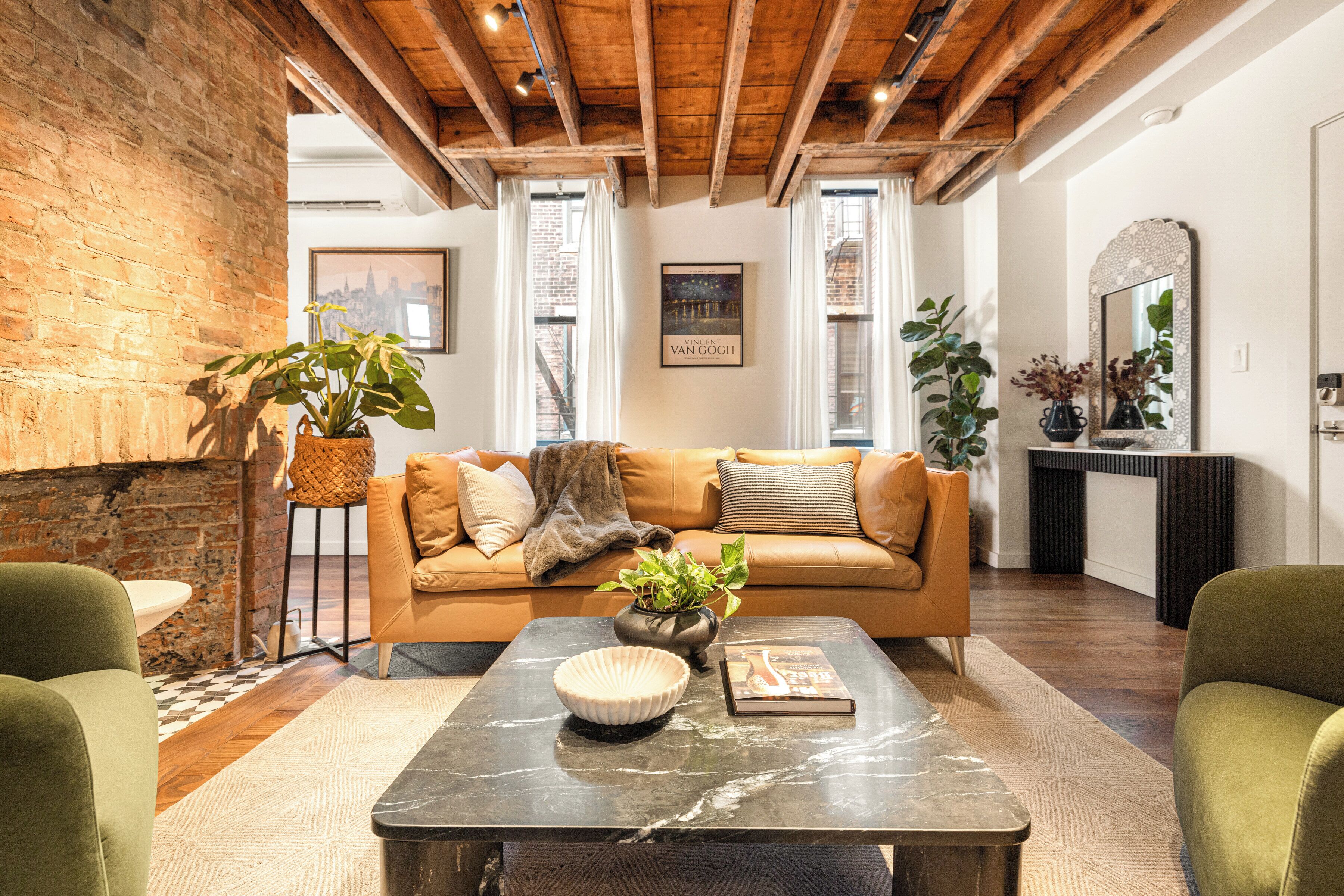 Luxury Condo, City View | Living area
