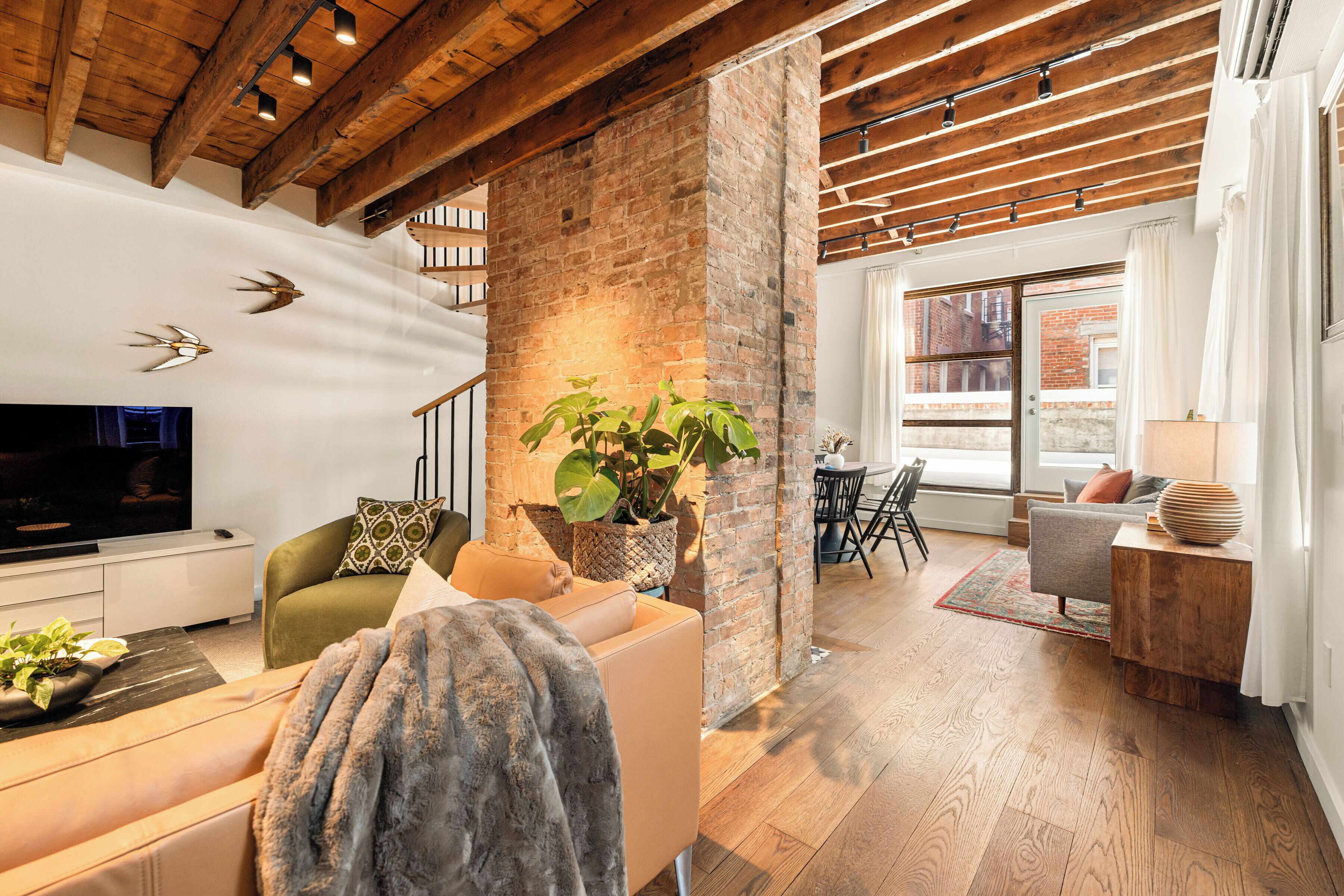 Luxury Condo, City View | Living area