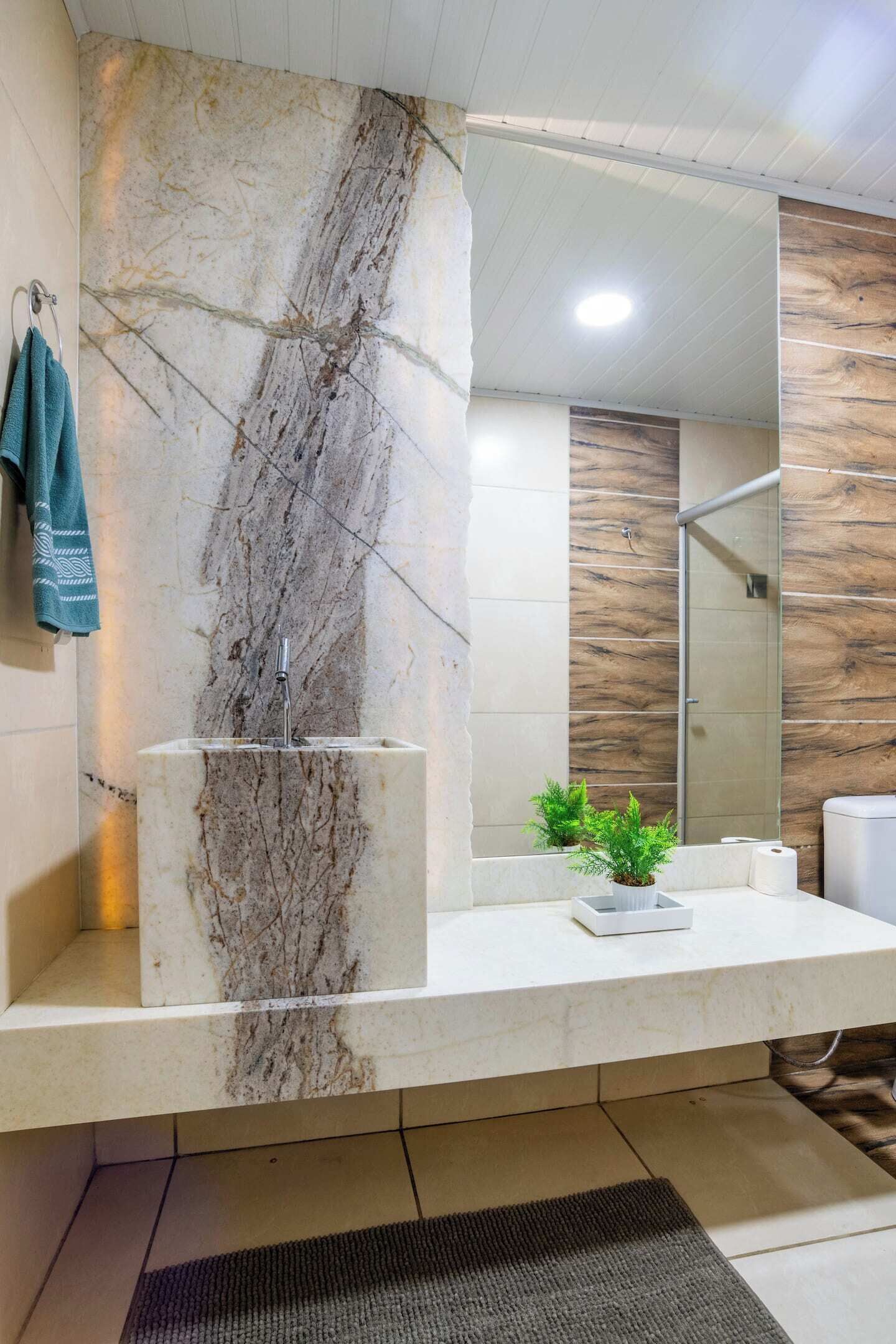 Bidet, towels, soap, toilet paper