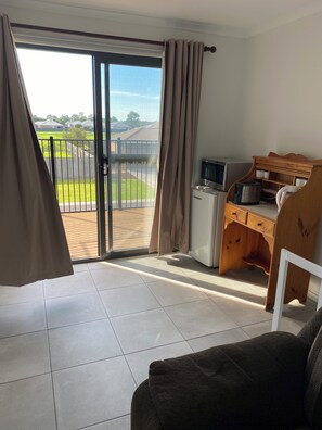 Interior - Modern comfort in a perfect location (East Bairnsdale)
