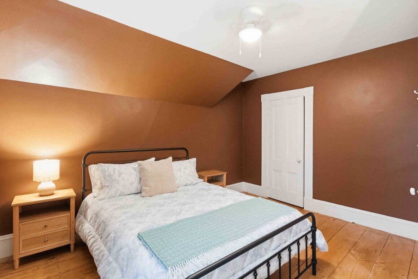 4 chambres, bureau, fer et planche à repasser, Wi-Fi gratuit