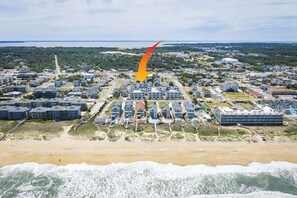 Beach nearby - Brand New Luxury Townhome, Close to Beach with Pool! (Kill Devil Hills)