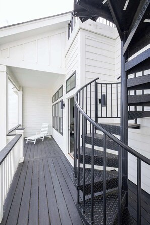 Property grounds - Brand New Luxury Townhome, Close to Beach with Pool! (Kill Devil Hills)