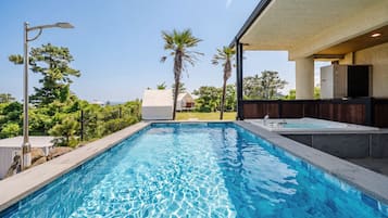 Basic Room, 2 Bedrooms (Bebe Trois (Pet Friendly / Pool )) | 1 bedroom, free WiFi