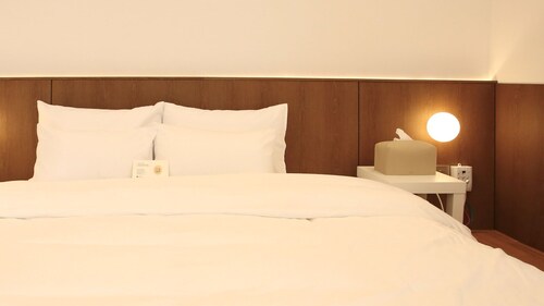 Chuncheon Rehouse