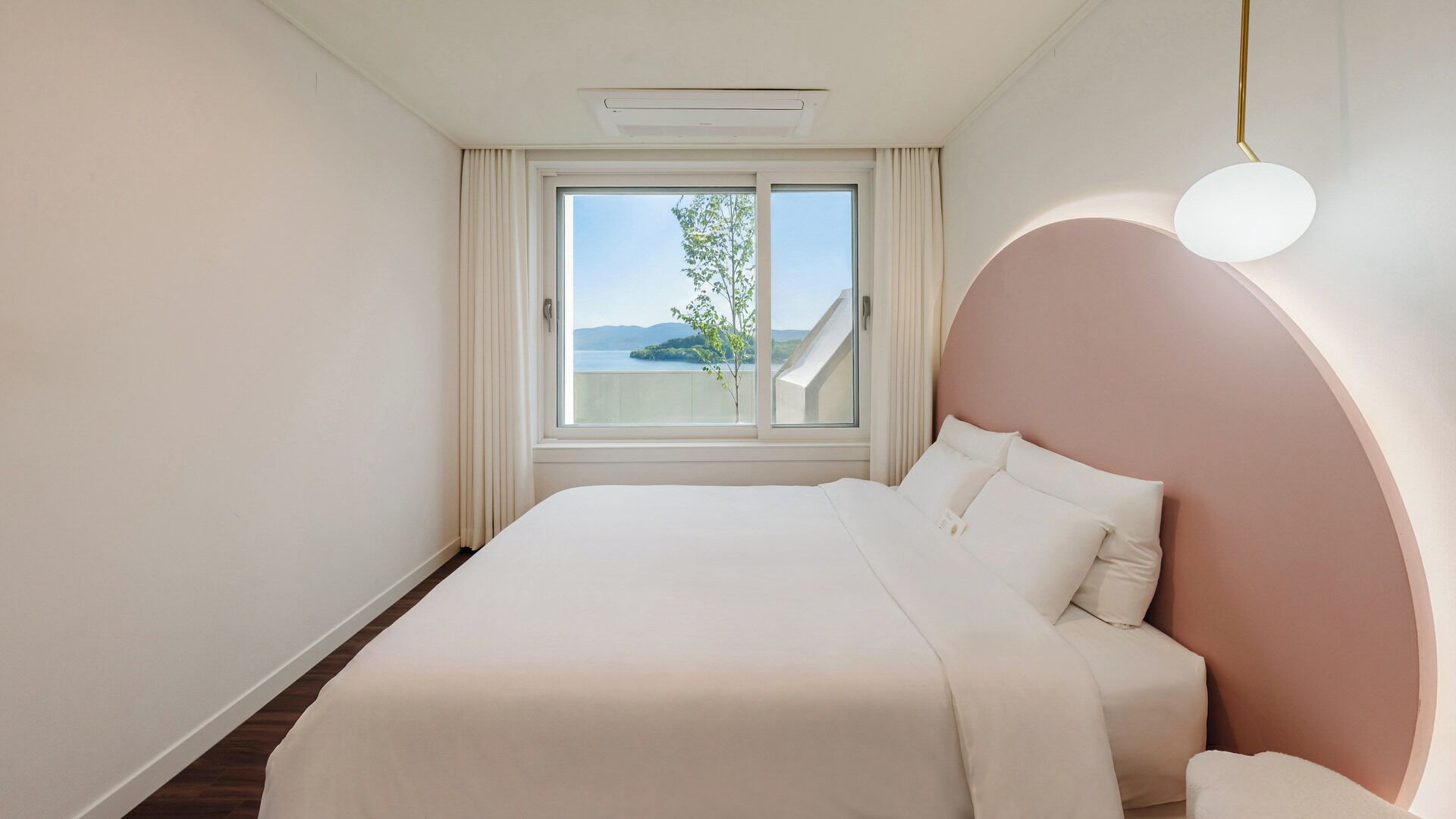 Basic-Zimmer, 1 Schlafzimmer (Latte Room (1F) + Private Deck)