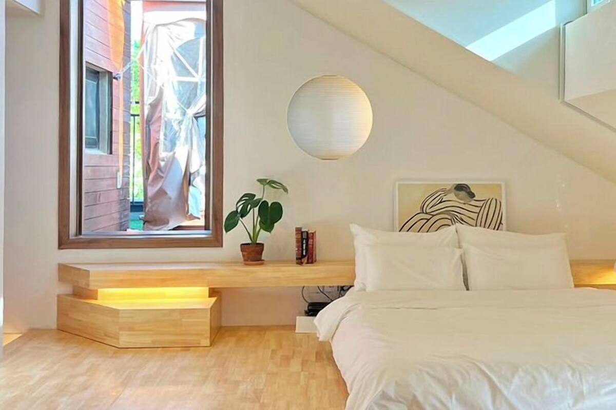 Basic Room, 1 Bedroom (Purple Room (3F) + Rooftop)