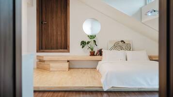 Basic Room, 1 Bedroom (Purple Room (3F) + Rooftop)