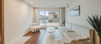 Chuncheon Rehouse