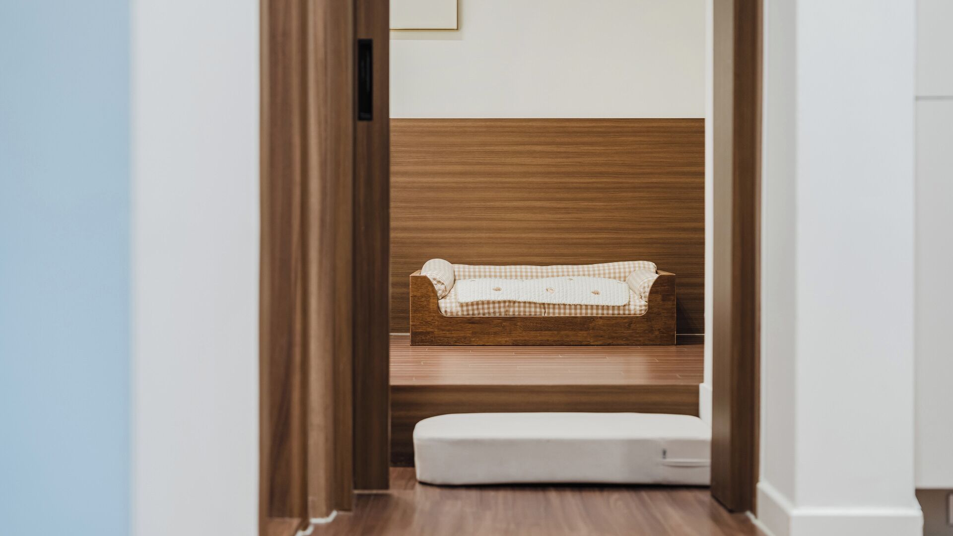Basic Room, 1 Bedroom (Blue Room (1F, Pet-Friendly + Private)