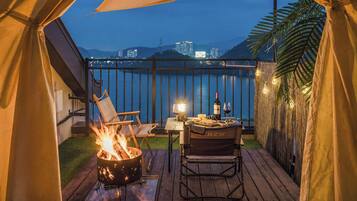 Basic Room, 1 Bedroom (Peach Room (3F) + Rooftop) | 1 bedroom, WiFi (free)