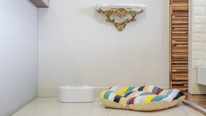 Quarto básico, 1 quarto (901) | 1 quarto, Wi-Fi de cortesia