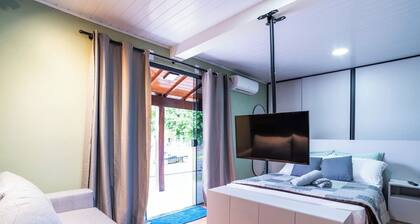 Charming Studio | Pool + BBQ | Pet Friendly | 40 min from Porto Alegre