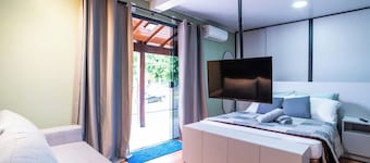 Charming Studio | Pool + BBQ | Pet Friendly | 40 min from Porto Alegre