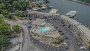 Exterior - Perfect 2-bedroom condo in Osage Beach.  MM 21.5 (Osage Beach)