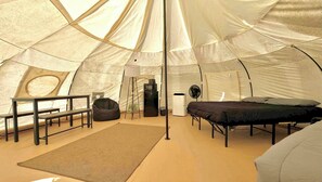 Room - Bell Tent Glamping in Crater of Diamonds, Arkansas (Murfreesboro)