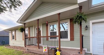 Charming and cozy, 3BR home, 25 min to Arrowhead ready for FIFA world cup