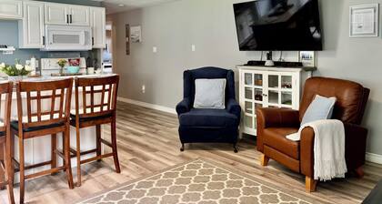 Covered Bridge Guest Suite- Two minutes from Sussex!