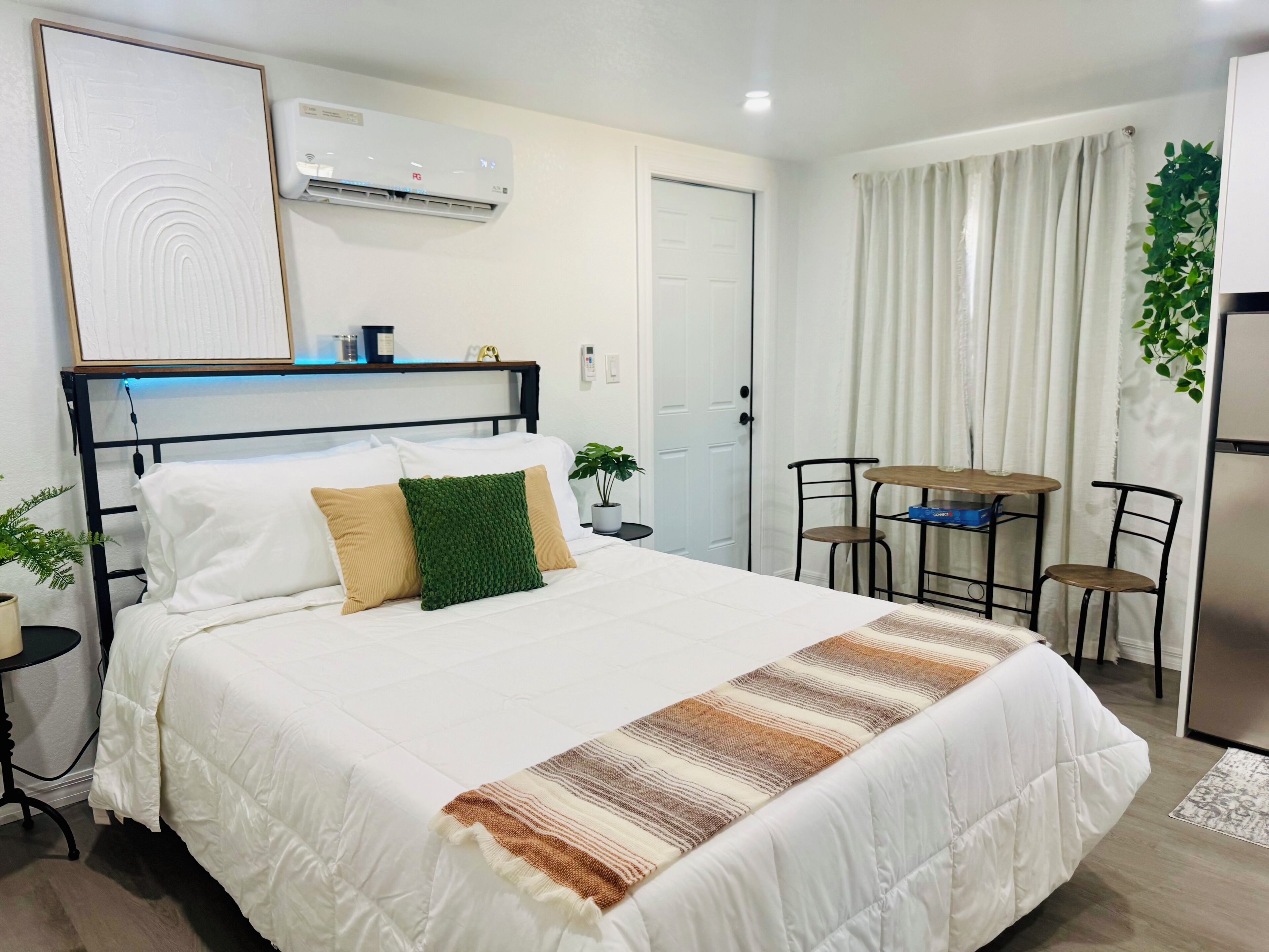 1 bedroom, WiFi, bed sheets
